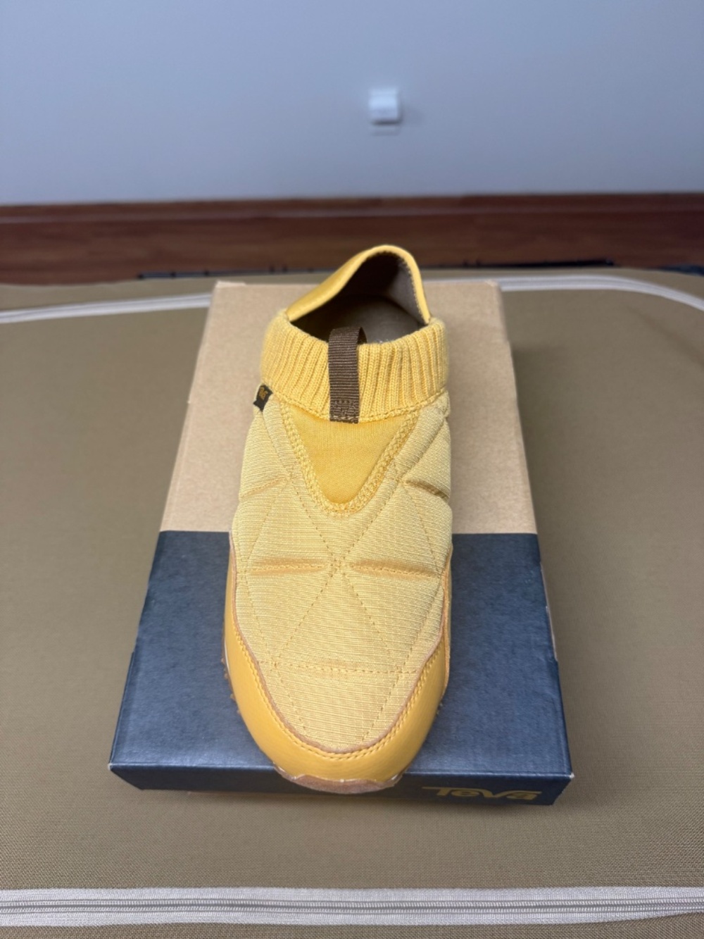 Teva slip on slipper gold yellow - Picture 2 of 2